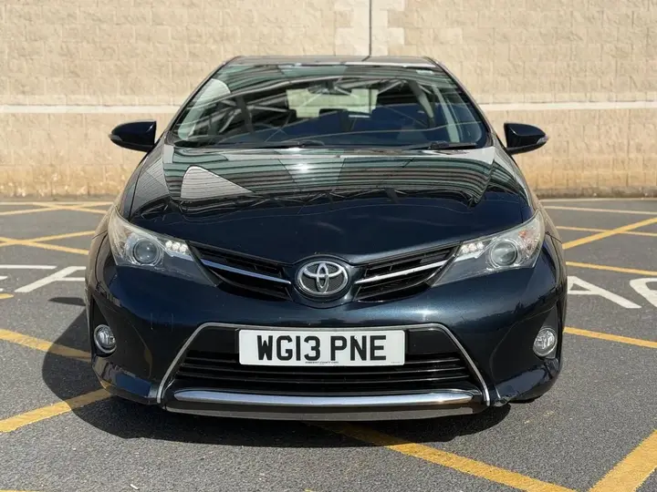 Toyota Auris 2013 photo 4