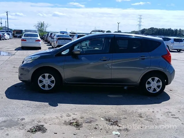 Nissan Note X 2015 photo 4