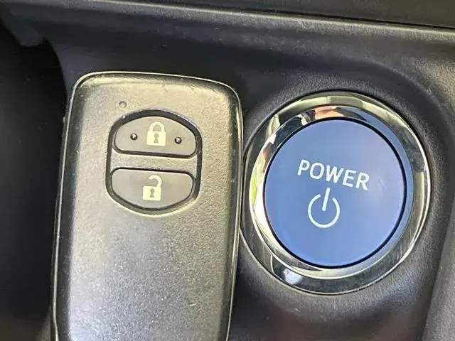 Toyota Aqua 2013 photo 4