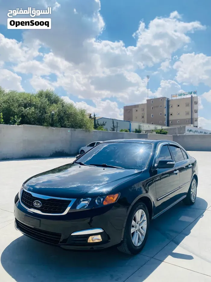 Kia Lotze 2010 photo 2