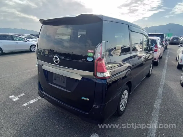 Nissan Serena 2016 photo 4