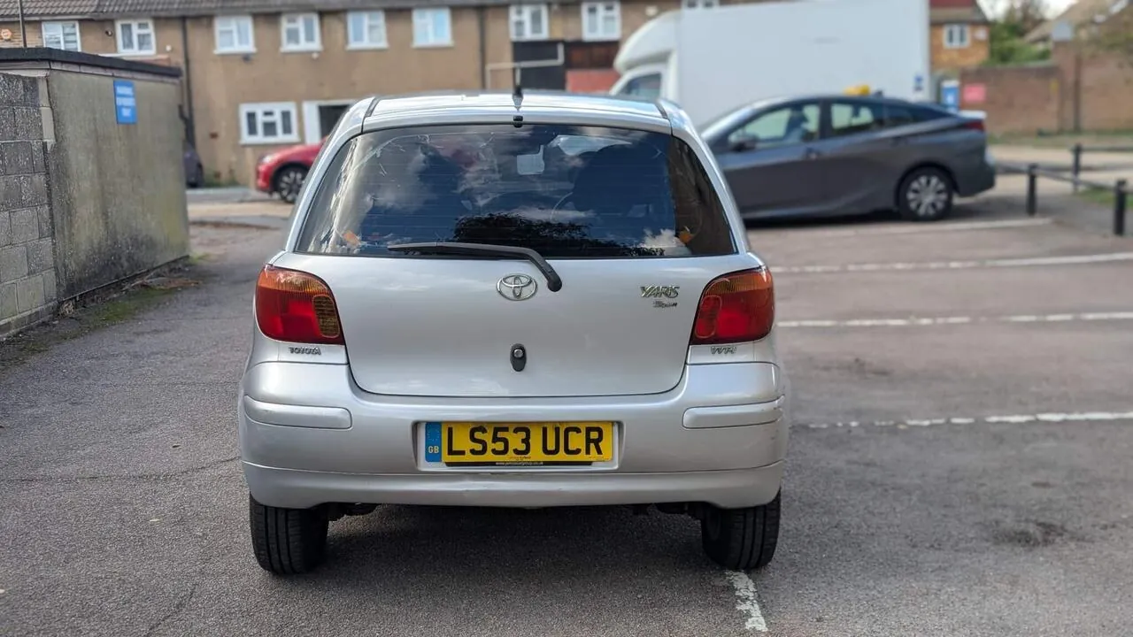 Toyota Yaris 2003 photo 5