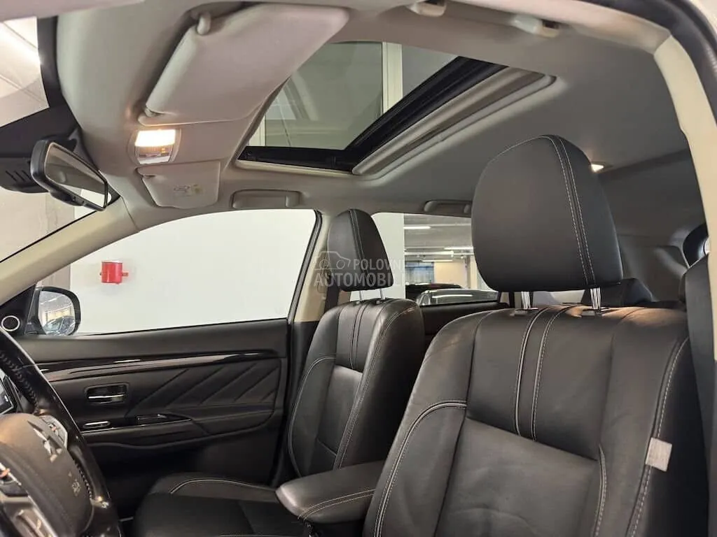 Mitsubishi Outlander 2018 photo 5