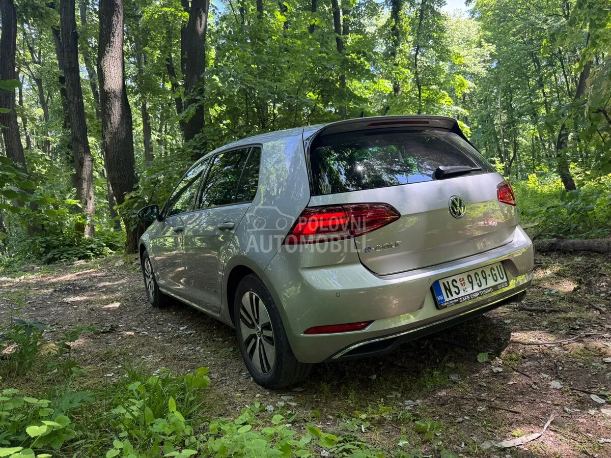 Volkswagen Golf 2019 photo 3