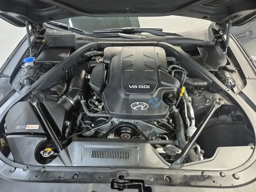 Hyundai Genesis 2016 photo 5