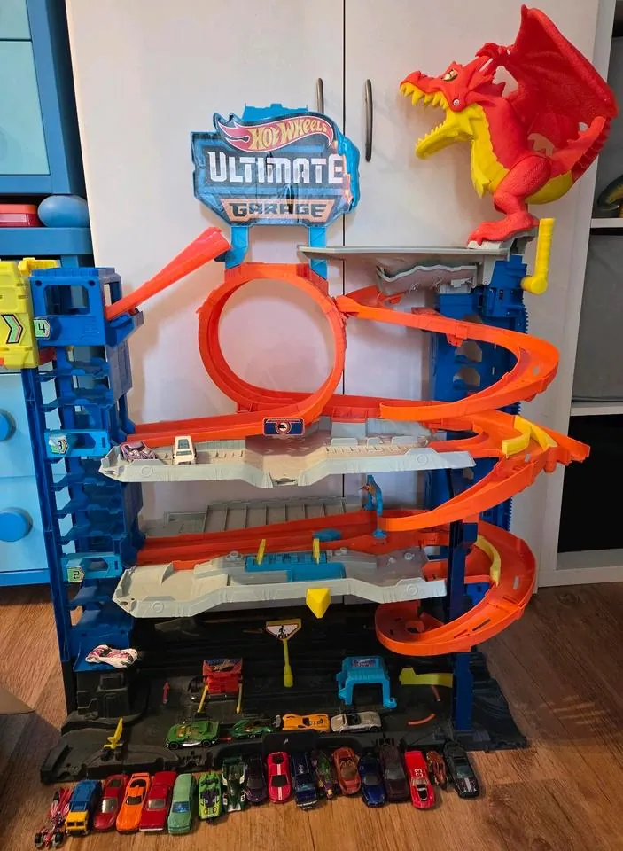 Hot Wheels Ultimate Garage