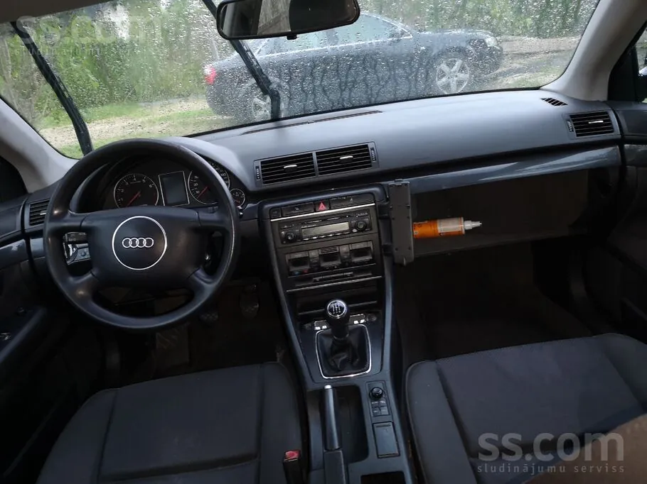 Audi A4 2001 photo 5