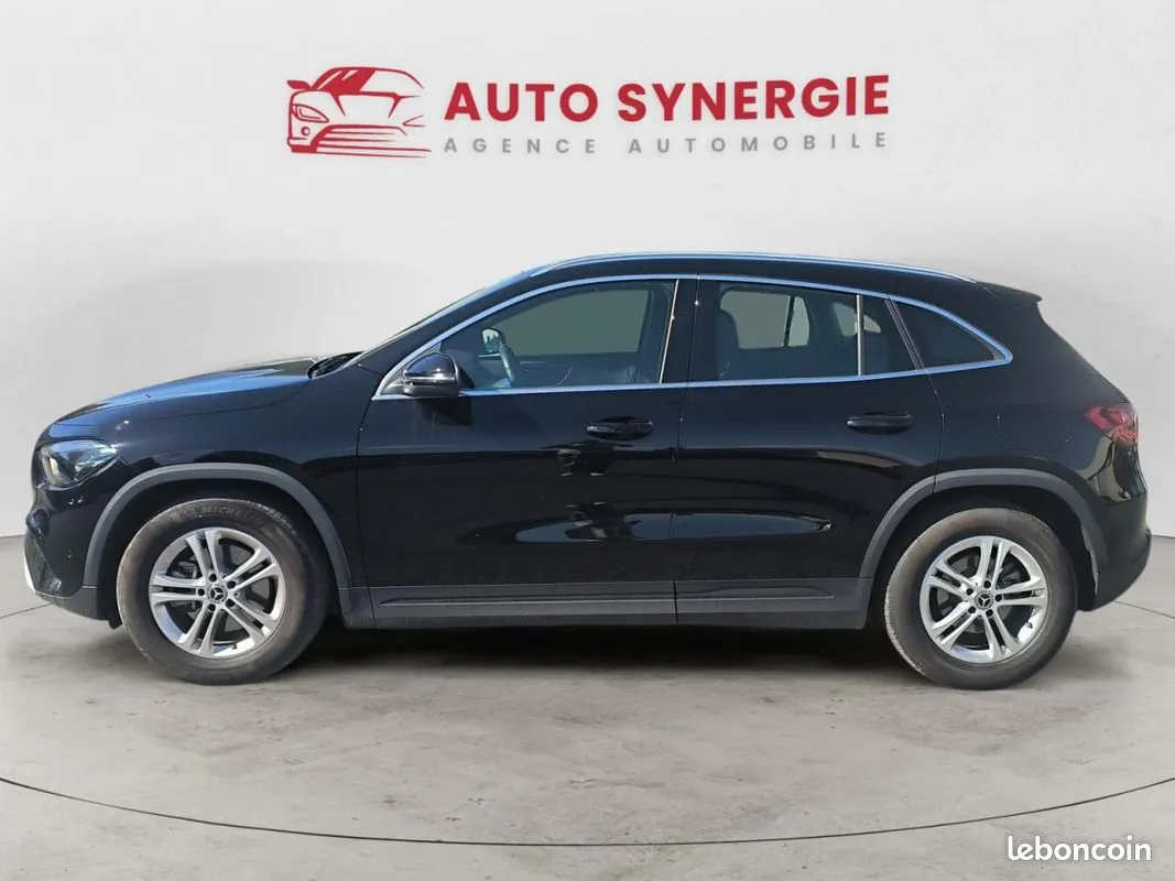 Mercedes-Benz Gla 200 2024 photo 2