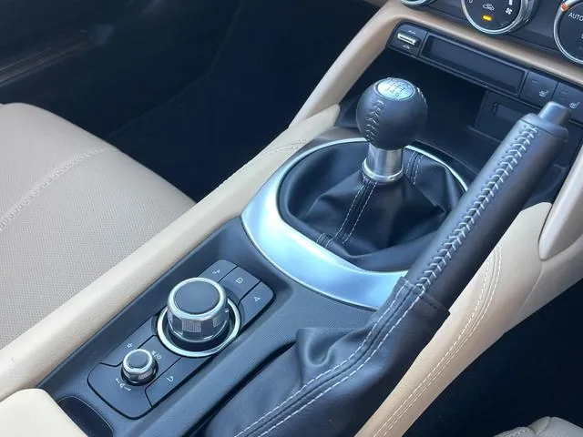 Mitsubishi Roadster Rf 2025 photo 3