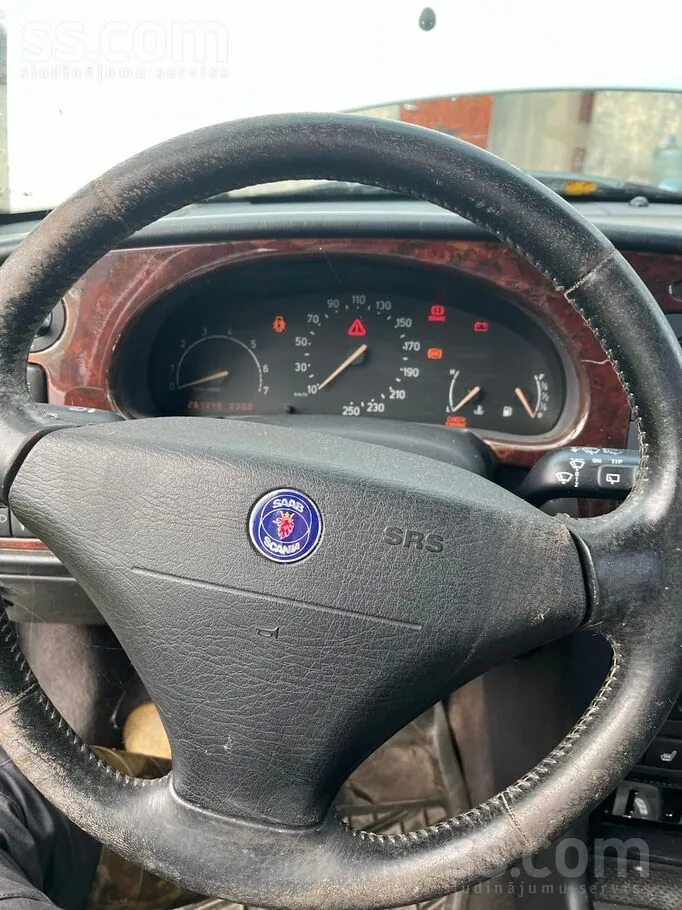 Saab 900 1996 photo 3