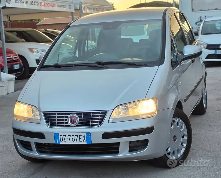 Fiat Idea 2009 photo 5