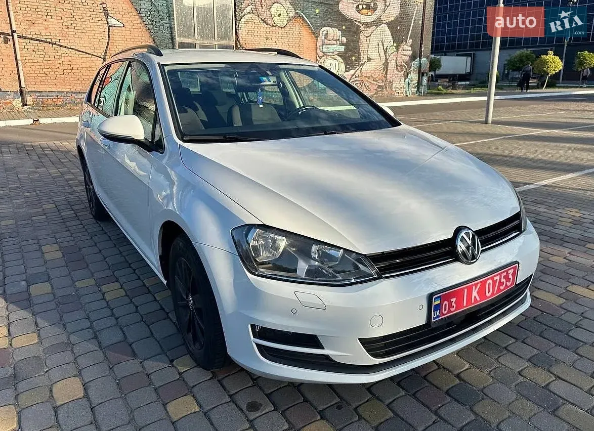 Volkswagen Golf 2013 photo 2