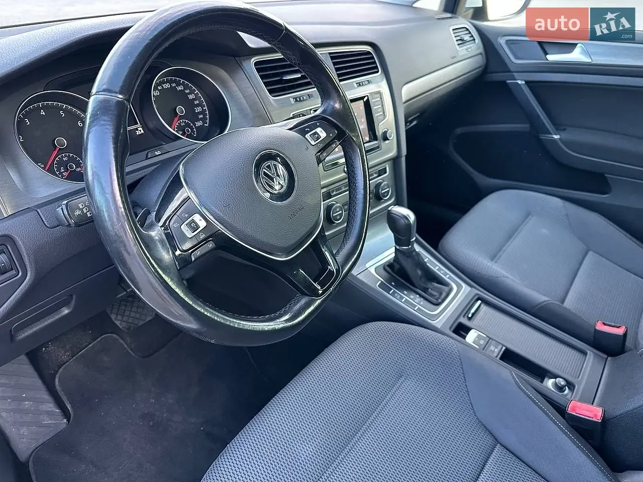 Volkswagen Golf 2013 photo 5