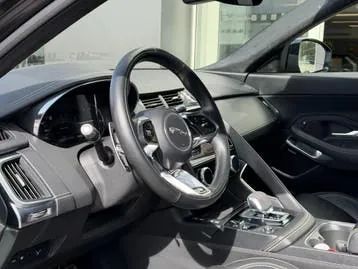 Jaguar E-Pace 2021 photo 3