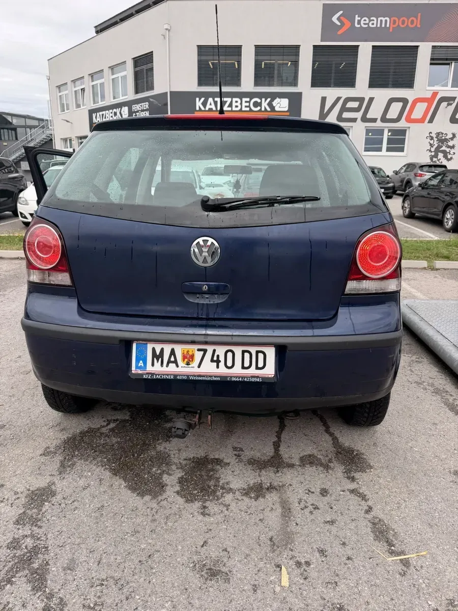 Volkswagen Polo 2001 photo 2