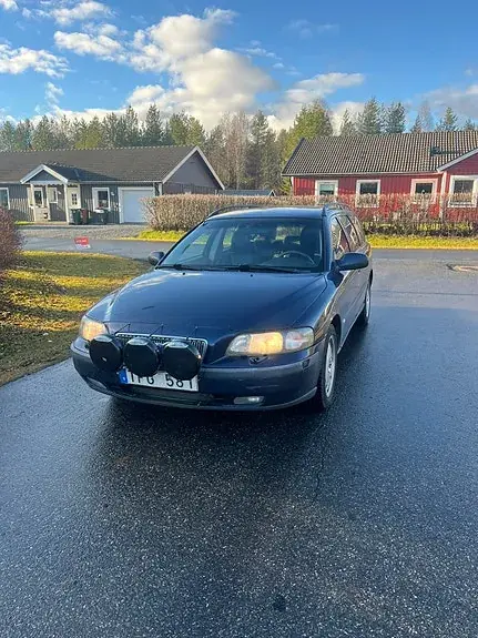 Volvo V70 2002 photo 2