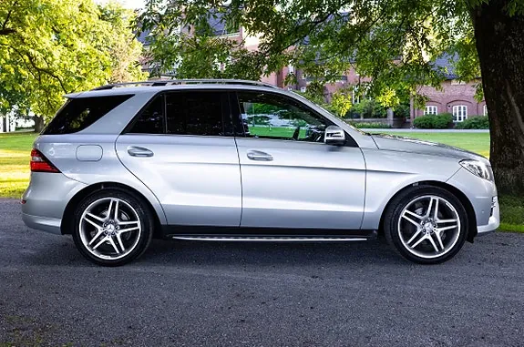 Mercedes-Benz Ml350 2013 photo 2