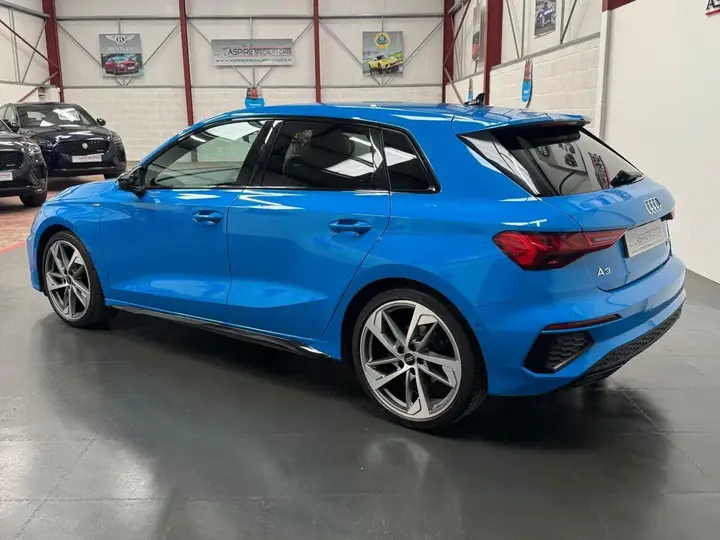 Audi A3 2022 photo 2