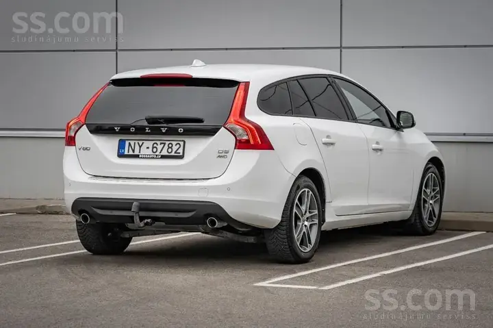 Volvo V60 2012 photo 4