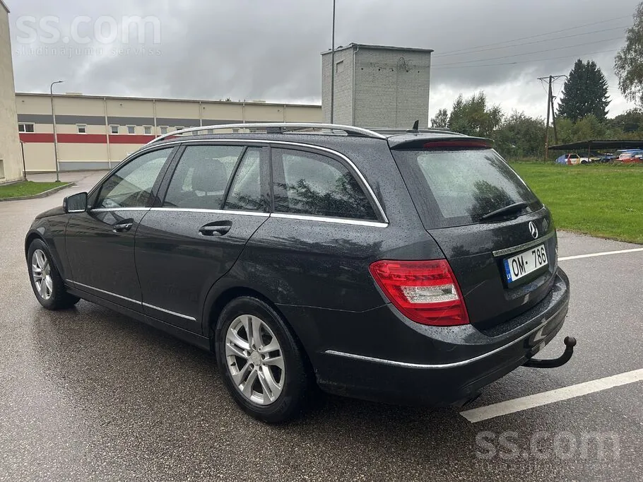 Mercedes-Benz C180 2013 photo 5