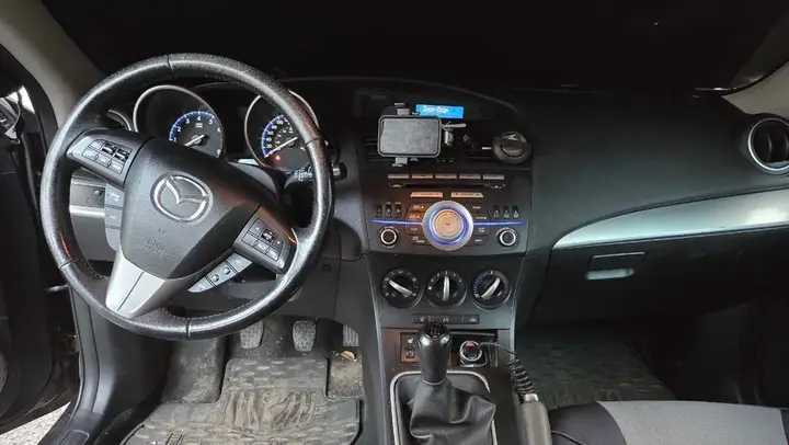 Mazda 3 2013 photo 5