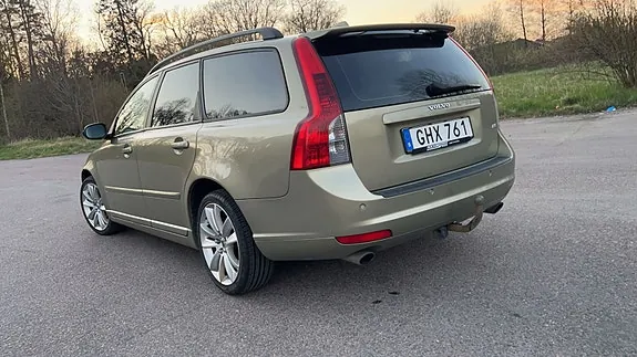 Volvo V50 2008 photo 2