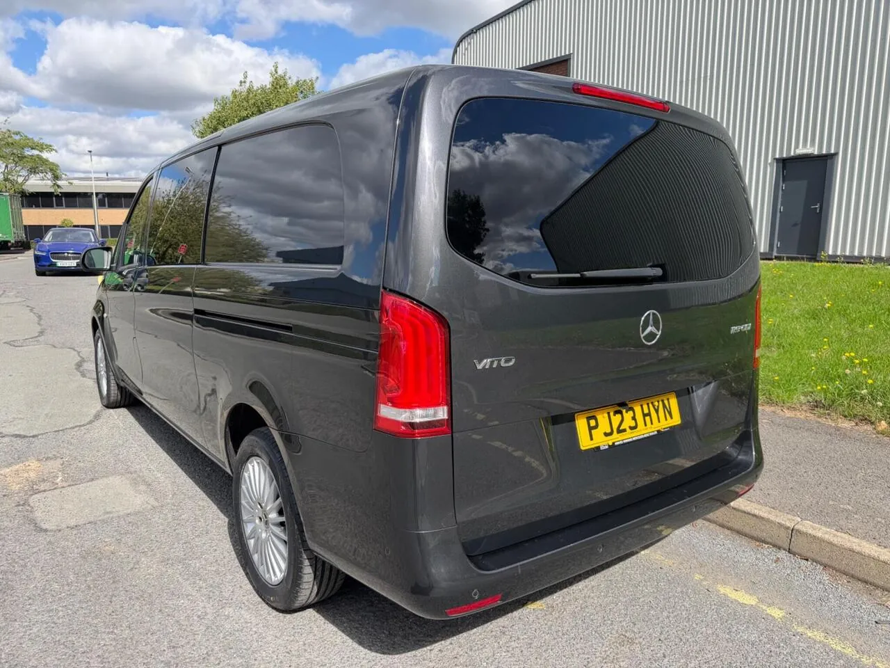 Mercedes-Benz Vito 2023 photo 3
