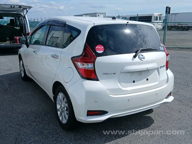 Nissan Note 2019 photo 3