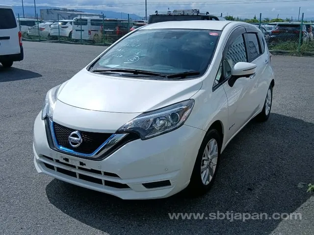 Nissan Note 2019 photo 2