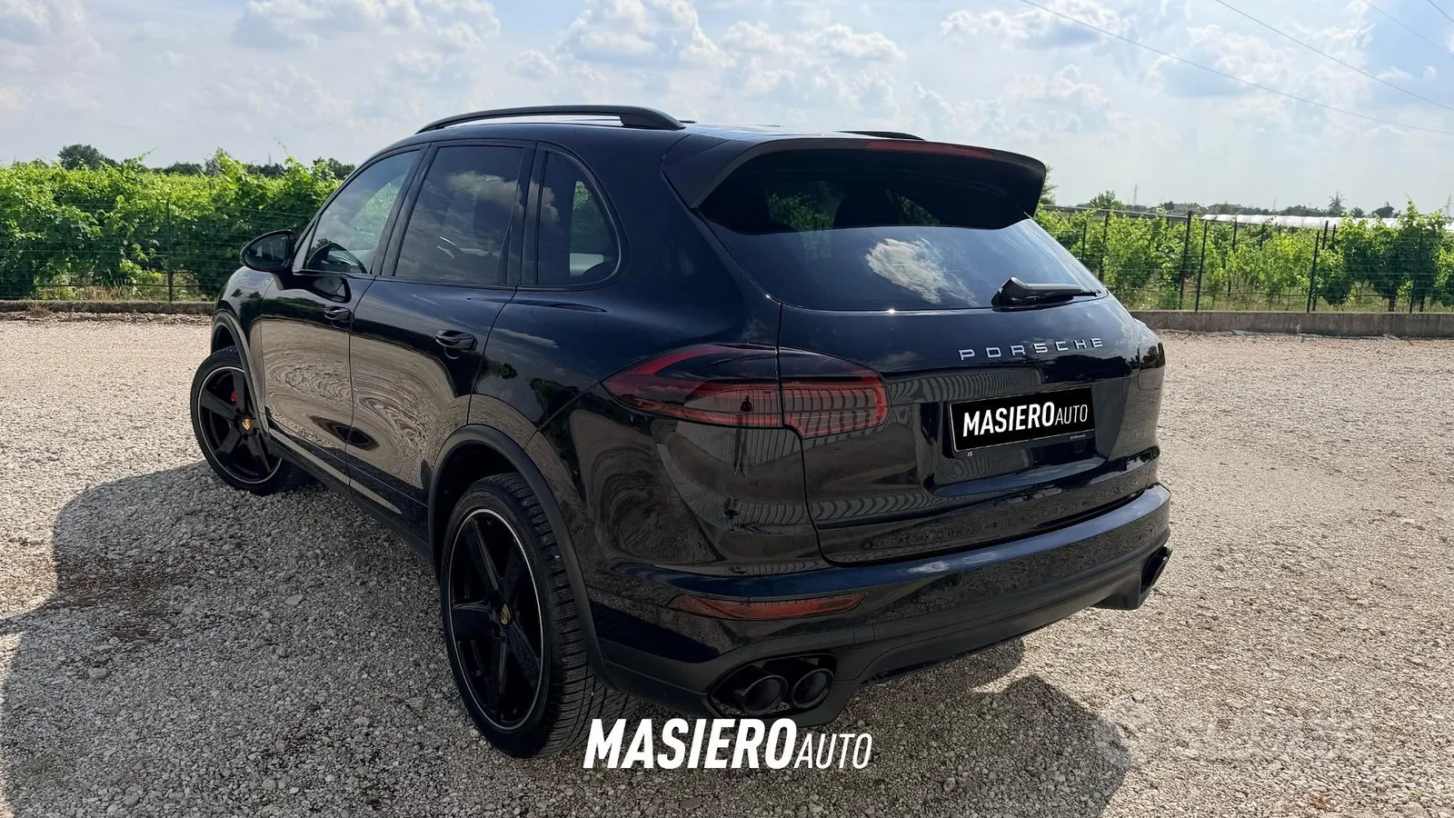 Porsche Cayenne 2015 photo 2