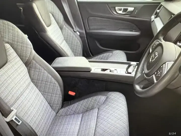 Volvo V60 2021 photo 3