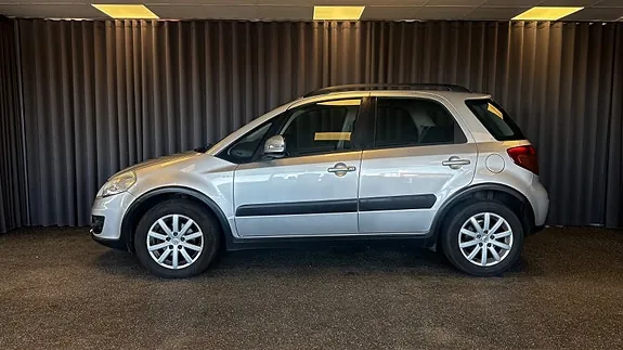 Suzuki Sx4 2011 photo 4