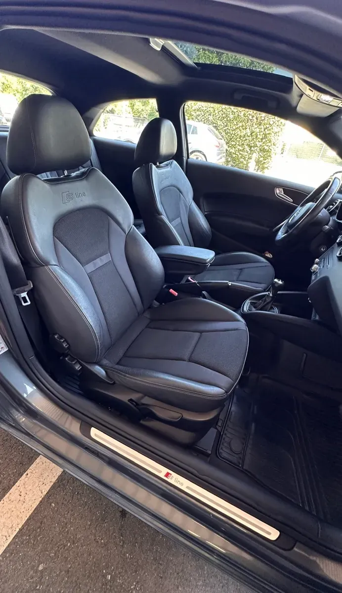 Audi A1 2011 photo 3