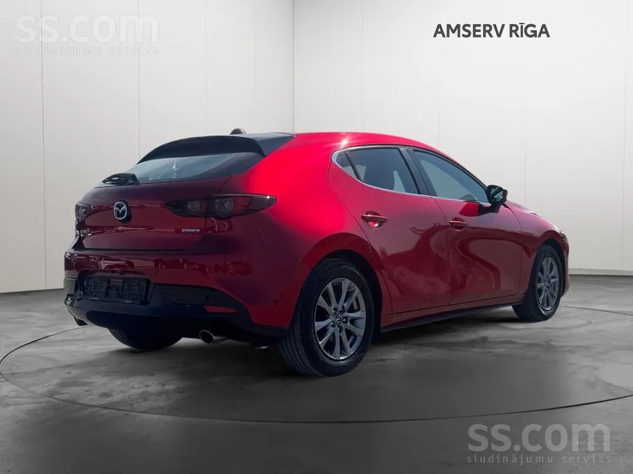 Mazda 3 2022 photo 2