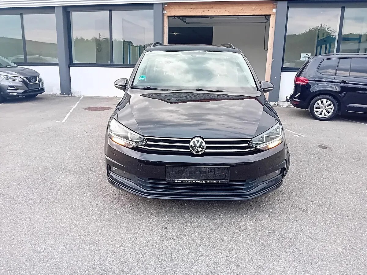 Volkswagen Touran 2019 photo 3