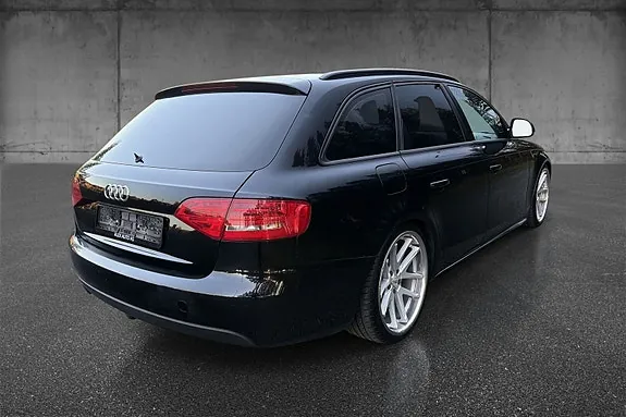 Audi A4 2009 photo 3