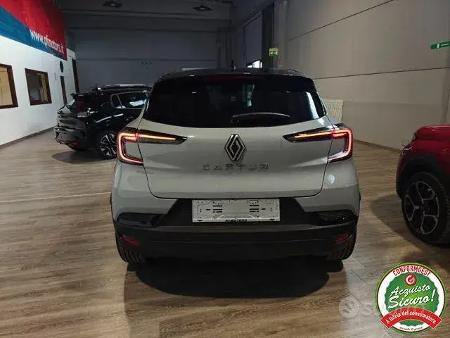 Renault Captur 2026 photo 4