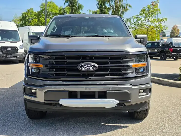 Ford F-150 2026 photo 2