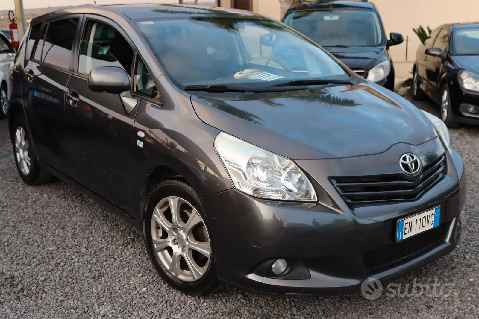 Toyota Verso 2012 photo 4