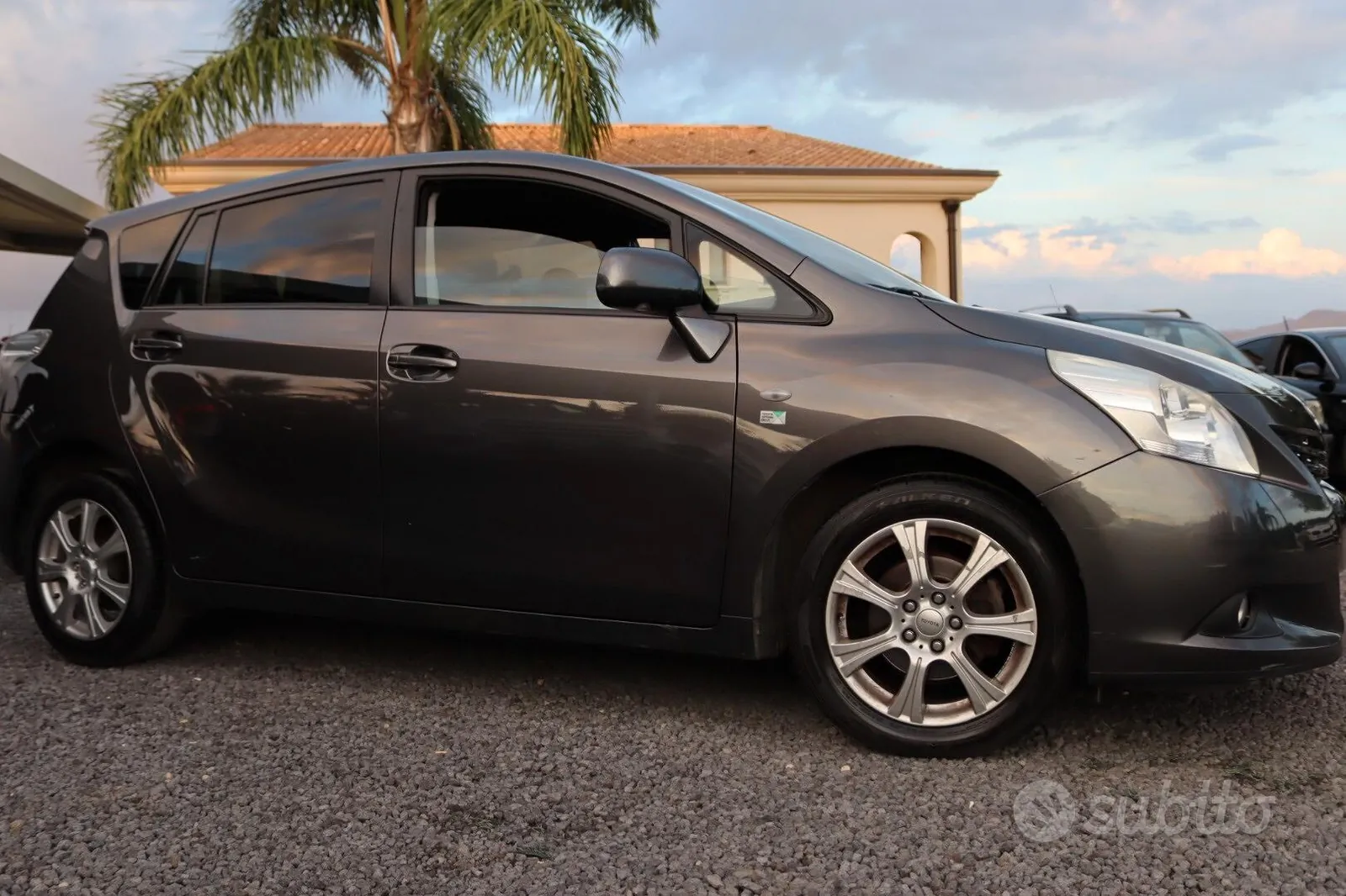 Toyota Verso 2012 photo 5