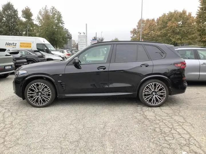BMW X5 2024 photo 2