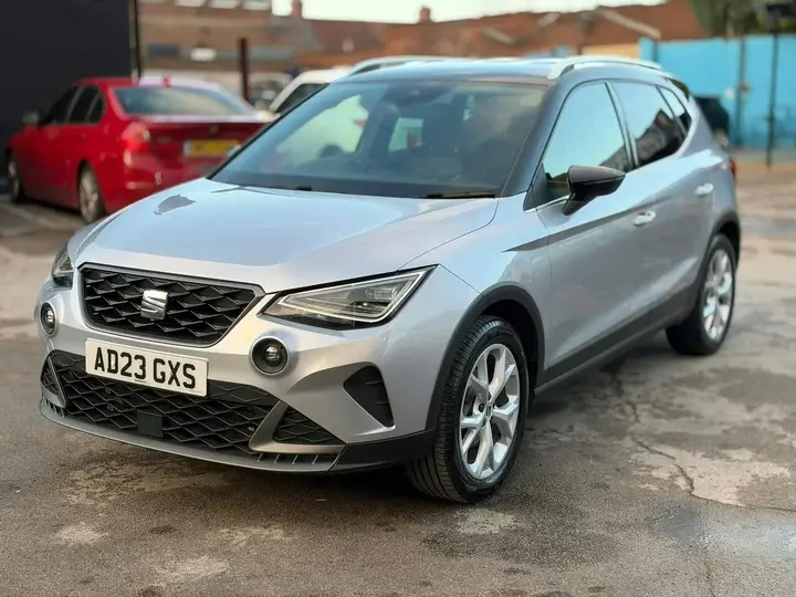 Seat Arona 2023 photo 2