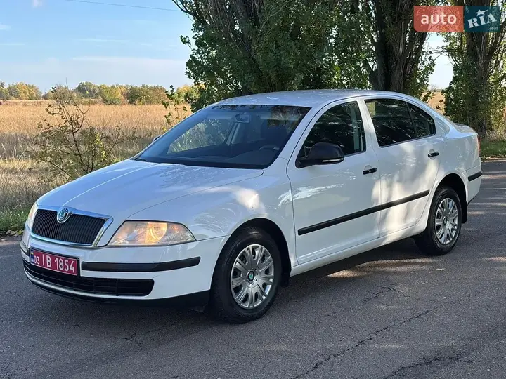 Skoda Octavia 2011 photo 3