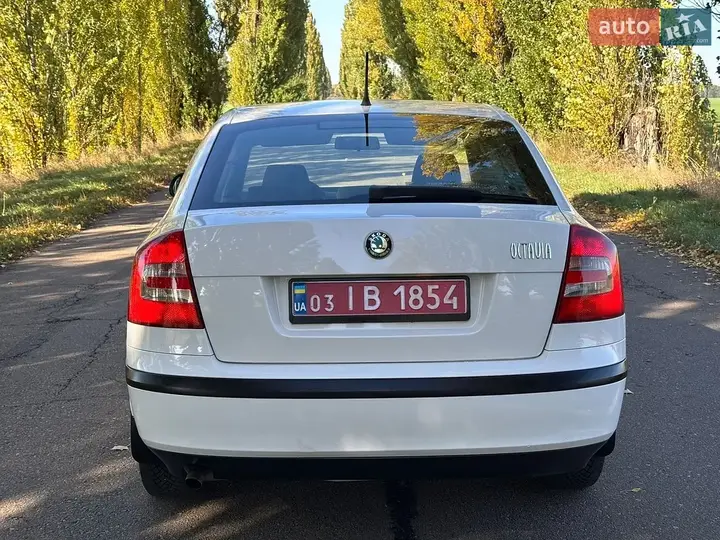 Skoda Octavia 2011 photo 5