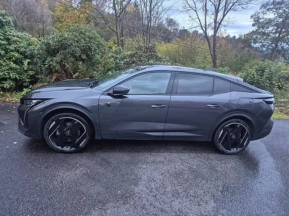 Peugeot 408 2023 photo 2
