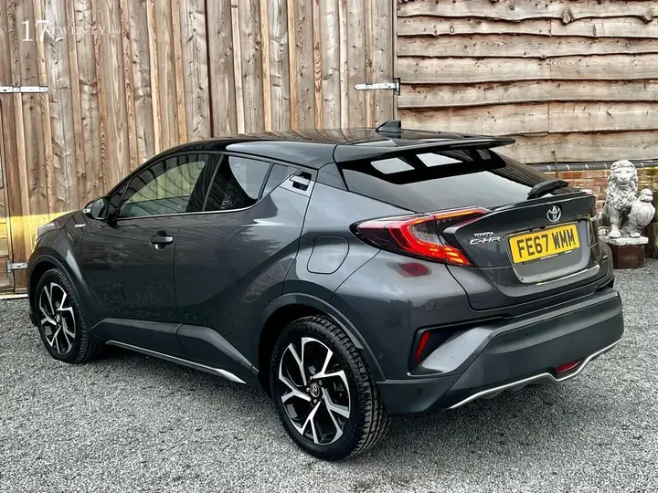 Toyota C-Hr 2017 photo 4