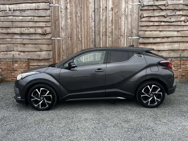 Toyota C-Hr 2017 photo 3