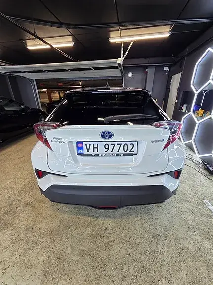 Toyota C-Hr 2018 photo 5