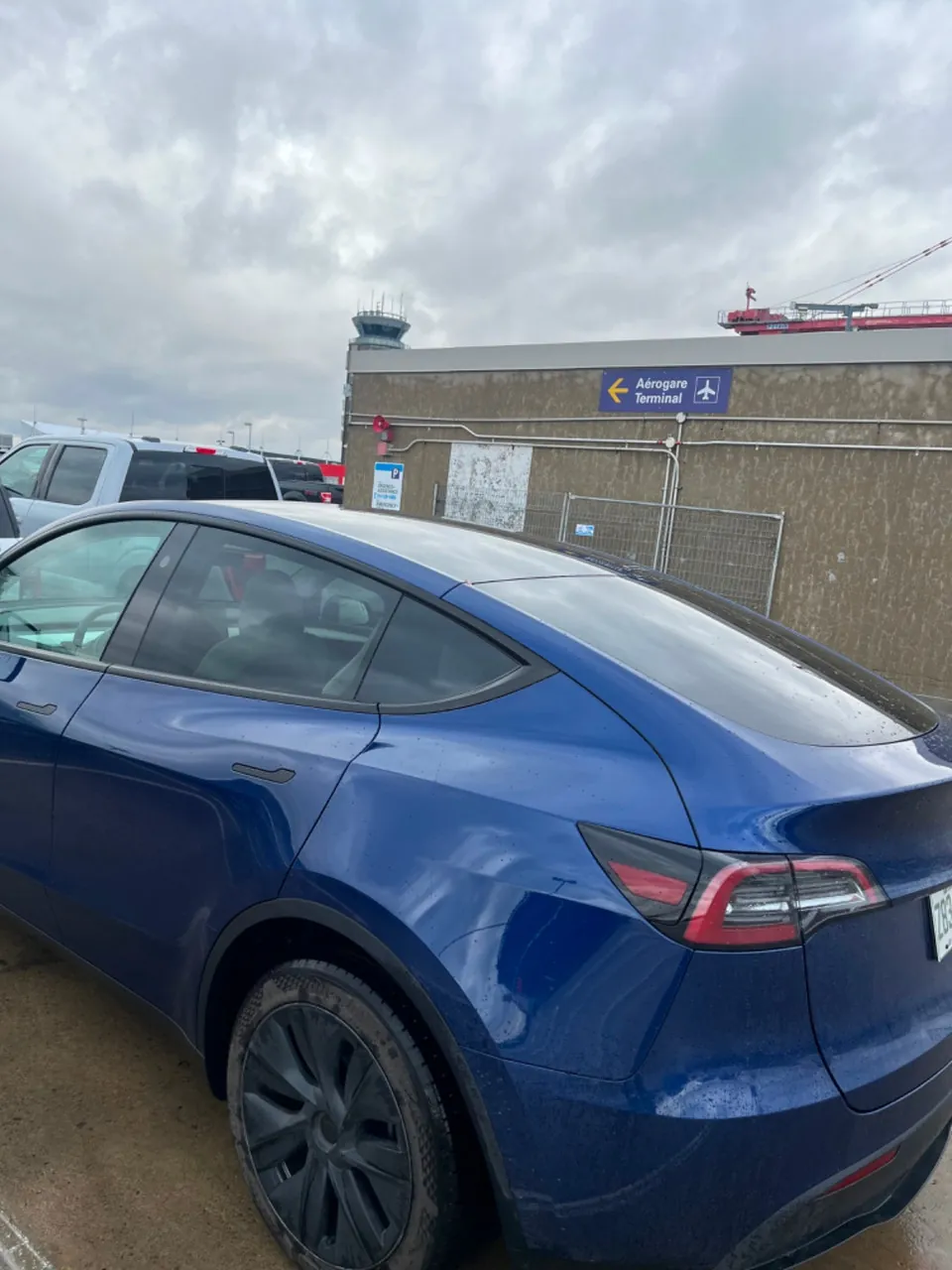 Tesla Model Y 2024 photo 2