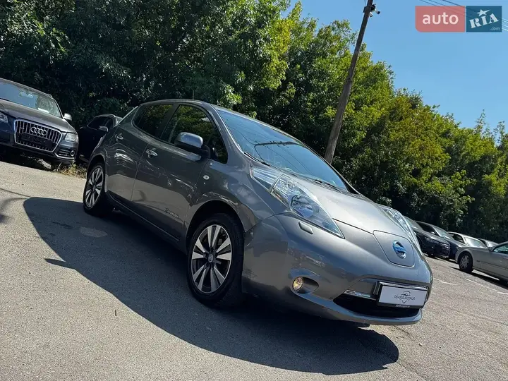 Nissan Leaf 2016 photo 5